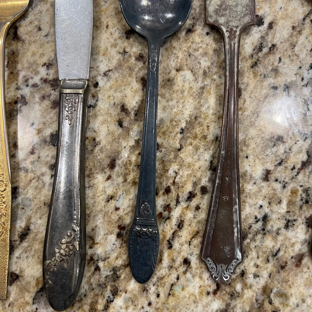 Vintage Mismatched Flatware Lot 8pc someSilverplate Gold Tone Floral Spoons Fork